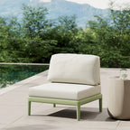 Chaise sans accoudoirs avec coussins Frond and Form Patio Deep Seating