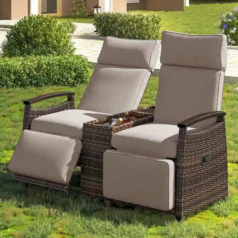 Ensemble de chaises longues de patio avec accoudoirs en bois d'acacia et table de rangement intégrée pour balcon