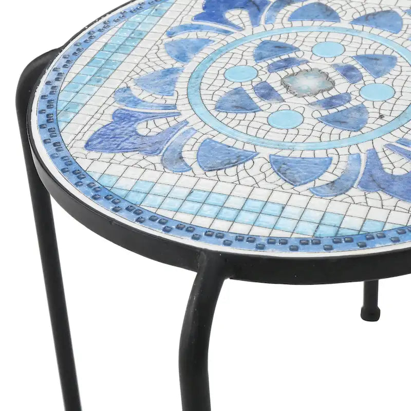 Charmante table d'appoint d'extérieur au design artistique et à la fonctionnalité pratique