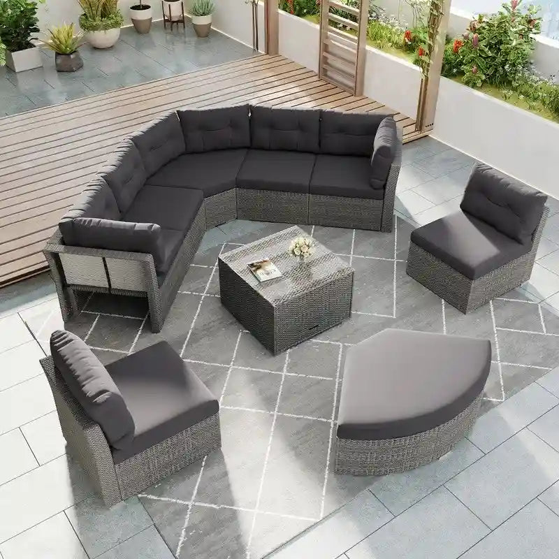 Ensemble de canapé de jour sectionnel en rotin pour l'extérieur – Complet avec coussins moelleux et table basse.