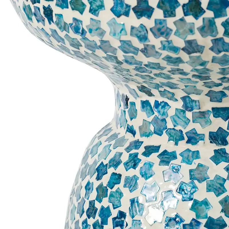 GDFStudio - Table d'appoint Eliza ronde en mosaïque avec finition en carrelage Capiz bleu - 17.3