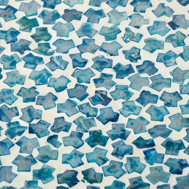 GDFStudio - Table d'appoint Eliza ronde en mosaïque avec finition en carrelage Capiz bleu - 17.3