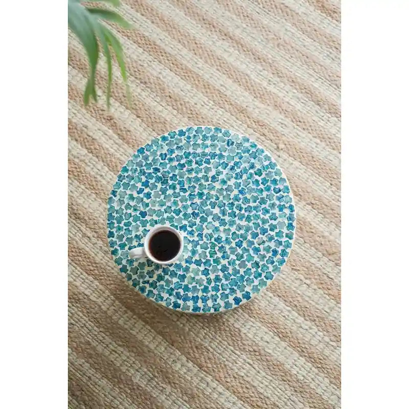GDFStudio - Table d'appoint Eliza ronde en mosaïque avec finition en carrelage Capiz bleu - 17.3