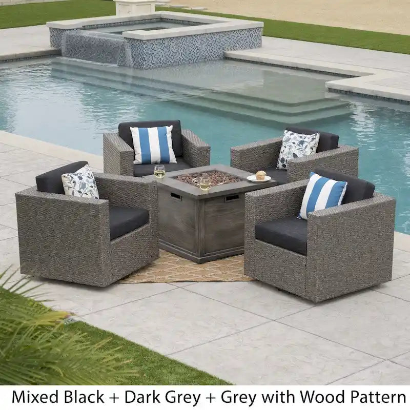 Ensemble de 4 fauteuils de club pivotants en osier Achton Outdoor avec foyer carré par Christopher Knight Home