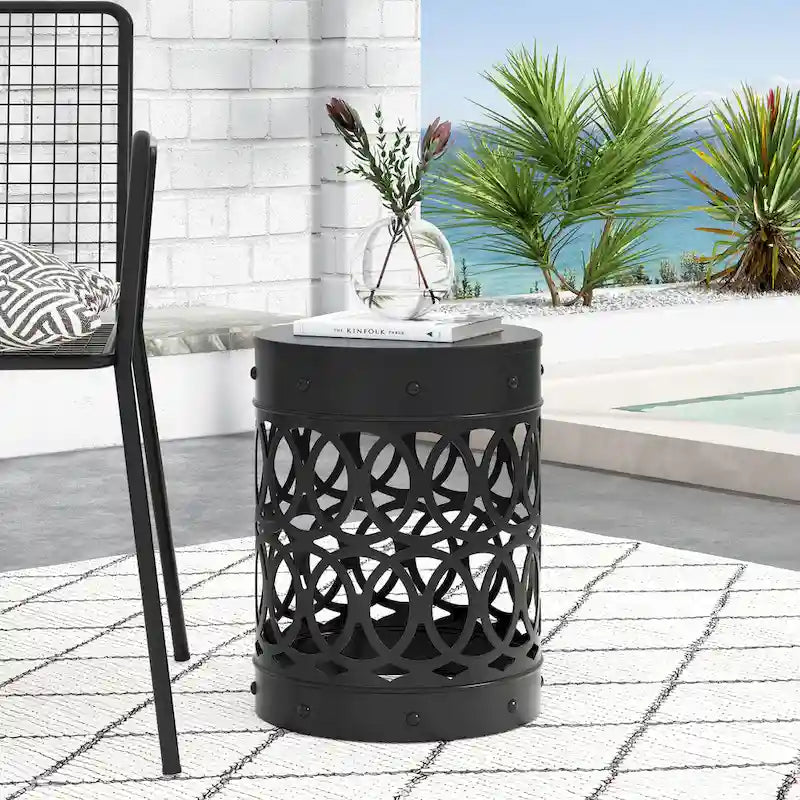 Table d'appoint d'extérieur en métal Mellie de Christopher Knight Home