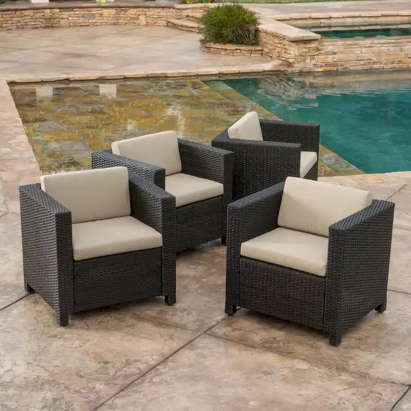 Lot de 4 fauteuils de jardin Puerta avec coussins résistants à l'eau, par Christopher Knight Home