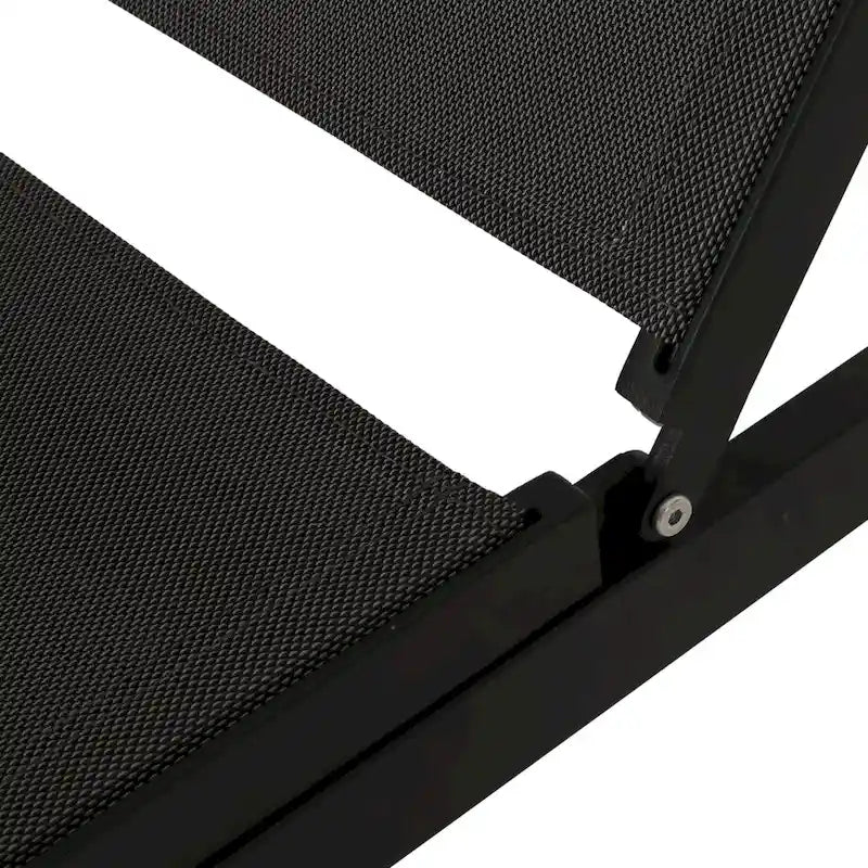 Chaise longue d'extérieur Finn en aluminium et maille par Christopher Knight Home