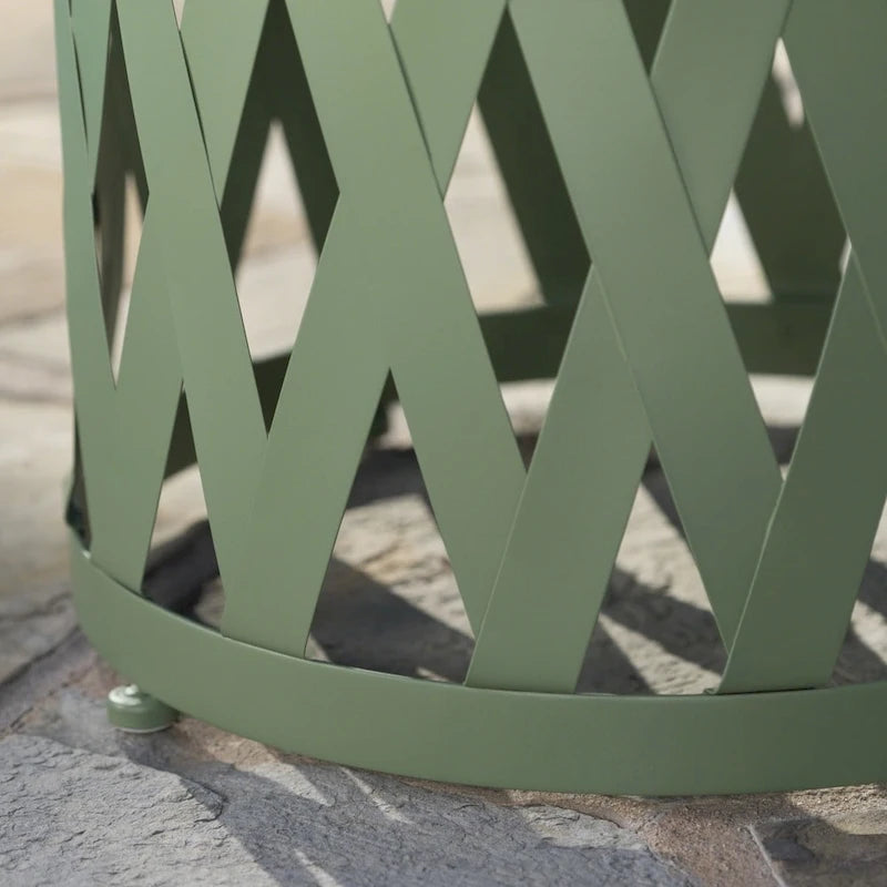 Ensemble de tables d'appoint gigognes Selen Outdoor de 12 et 14 pouces en treillis par Christopher Knight Home