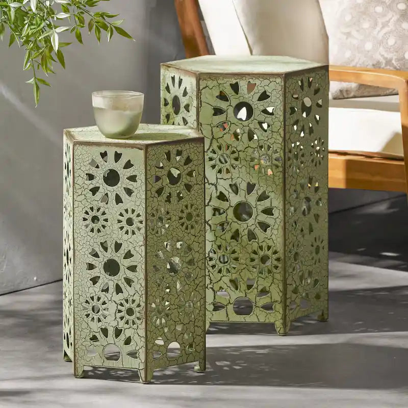 Tables d'appoint gigognes Eliana d'extérieur de 30 et 35 cm par Christopher Knight Home