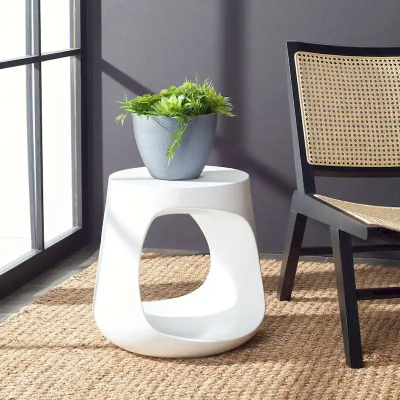 Table d'appoint d'extérieur en béton Geronda SAFAVIEH - 17,72 L x 17,72 P x 17,72 H - 18Lx18Px18H
