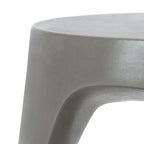 Table d'appoint d'extérieur en béton Geronda SAFAVIEH - 17,72 L x 17,72 P x 17,72 H - 18Lx18Px18H