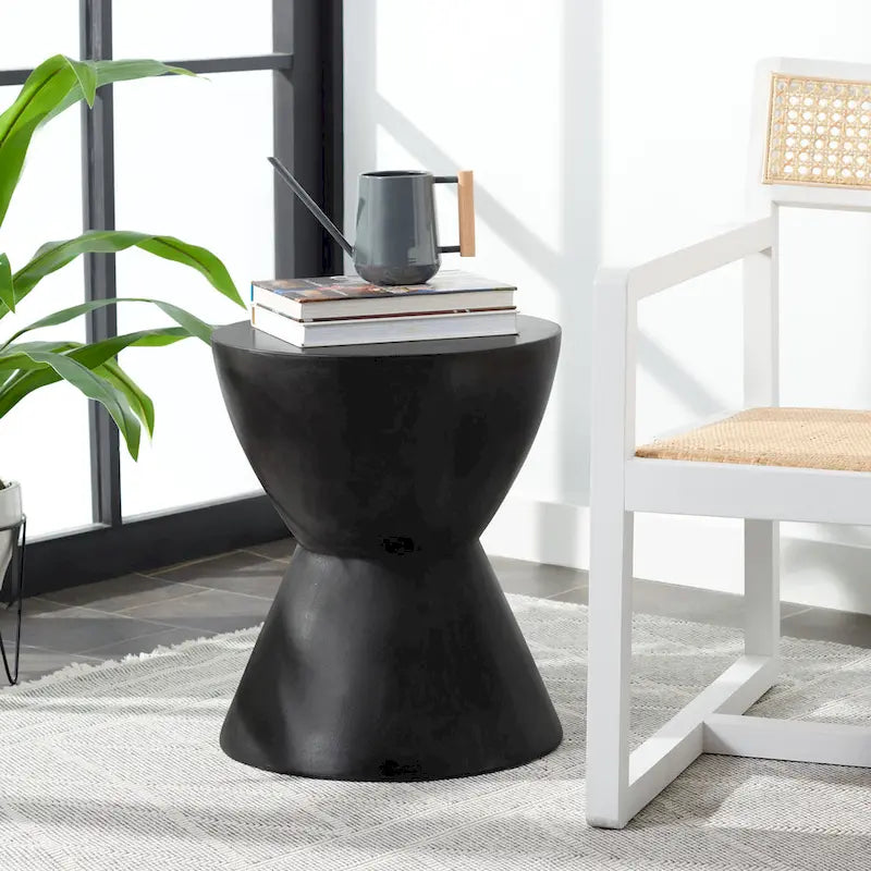 SAFAVIEH Elektra Indoor/ Outdoor Modern Black Concrete Round Accent Table - 14.9 W x 14.9 L x 17.7 H - 15Wx15Dx18H