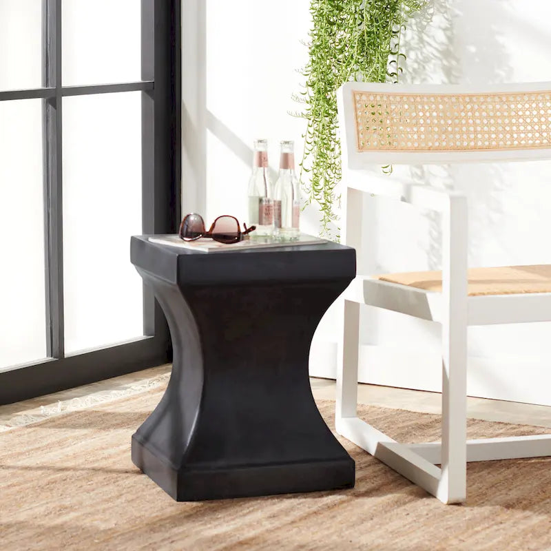 SAFAVIEH Outdoor Selvaggia Concrete Indoor/Outdoor Accent Table - 13.7 W x 13.7 L x 17.7 H - 14Wx14Dx18H
