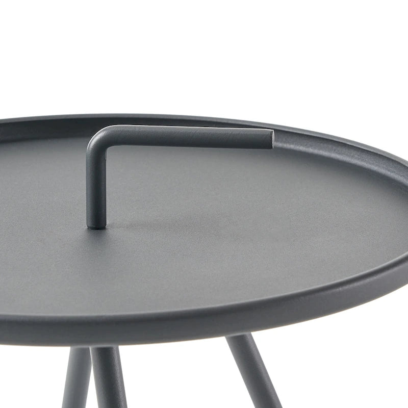 Table d'appoint d'extérieur Vida de 16,5 pouces avec pieds en acier par Christopher Knight Home