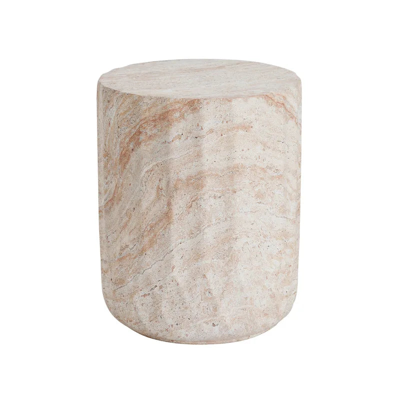 Table d'appoint d'extérieur légère en béton Alcona par Christopher Knight Home