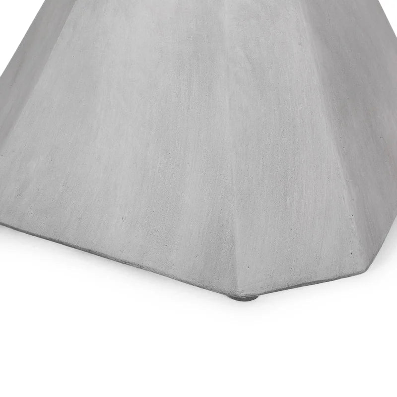Table d'appoint d'extérieur en béton léger Paquette par Christopher Knight Home