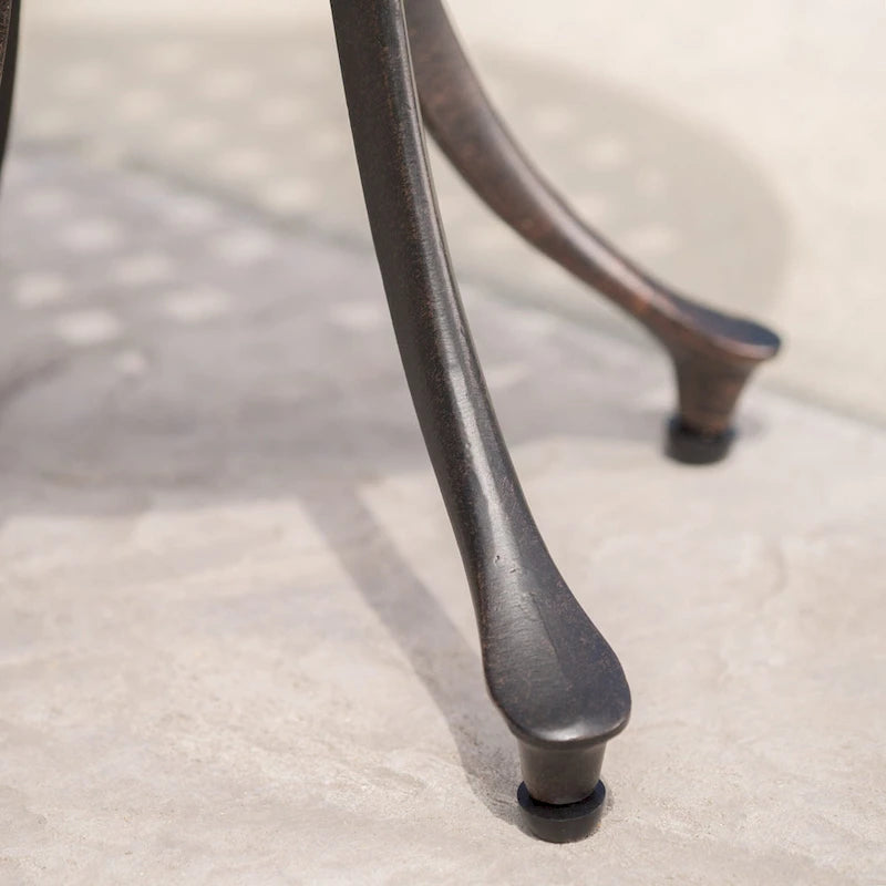 Table d'appoint ronde d'extérieur Lola en aluminium par Christopher Knight Home