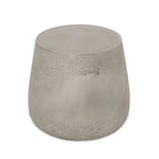 Table d'appoint d'extérieur contemporaine légère en béton Orion de Christopher Knight Home - 19.00L x 19.00P x 16.25H