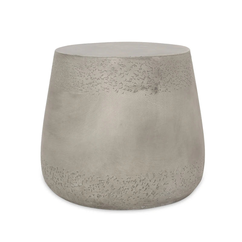 Table d'appoint d'extérieur contemporaine légère en béton Orion de Christopher Knight Home - 19.00L x 19.00P x 16.25H
