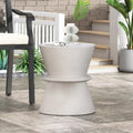 Table d'appoint d'extérieur légère en béton Aragon par Christopher Knight Home