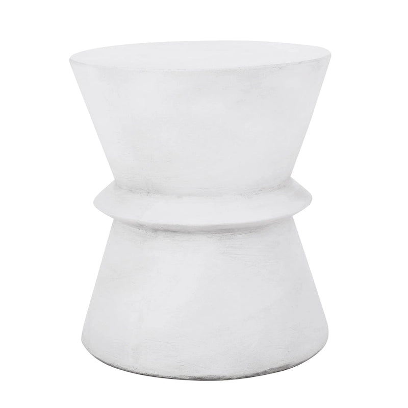Table d'appoint d'extérieur légère en béton Aragon par Christopher Knight Home