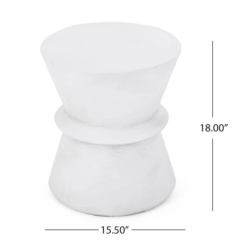 Table d'appoint d'extérieur légère en béton Aragon par Christopher Knight Home