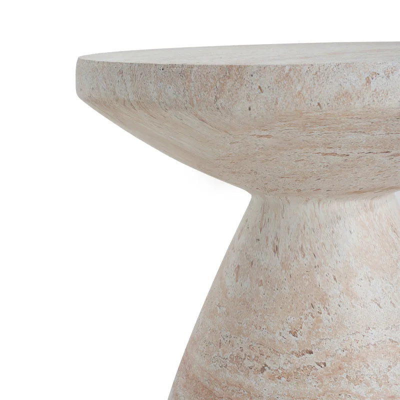 Table d'appoint d'extérieur en béton léger Bissell par Christopher Knight Home