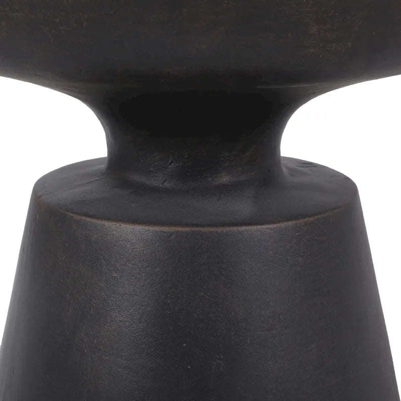 Table d'appoint Inez d'extérieur en béton léger par Christopher Knight Home