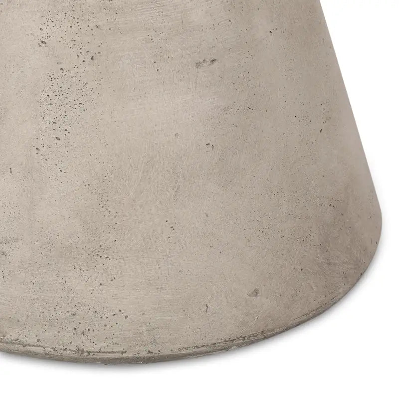 Table d'appoint en béton léger Yadira par Christopher Knight Home