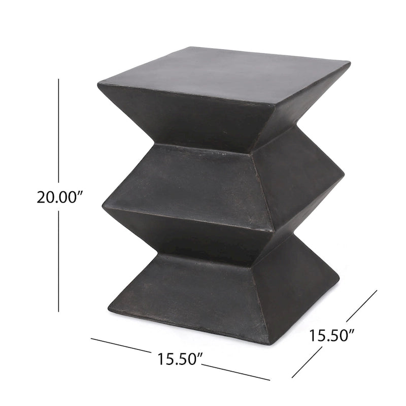 Table d'appoint Bonneau Outdoor en béton léger par Christopher Knight Home