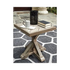 Table d'appoint carrée d'extérieur Beachcroft avec plateau en porcelaine - 22,25 L x 22,25 P x 22,25 H