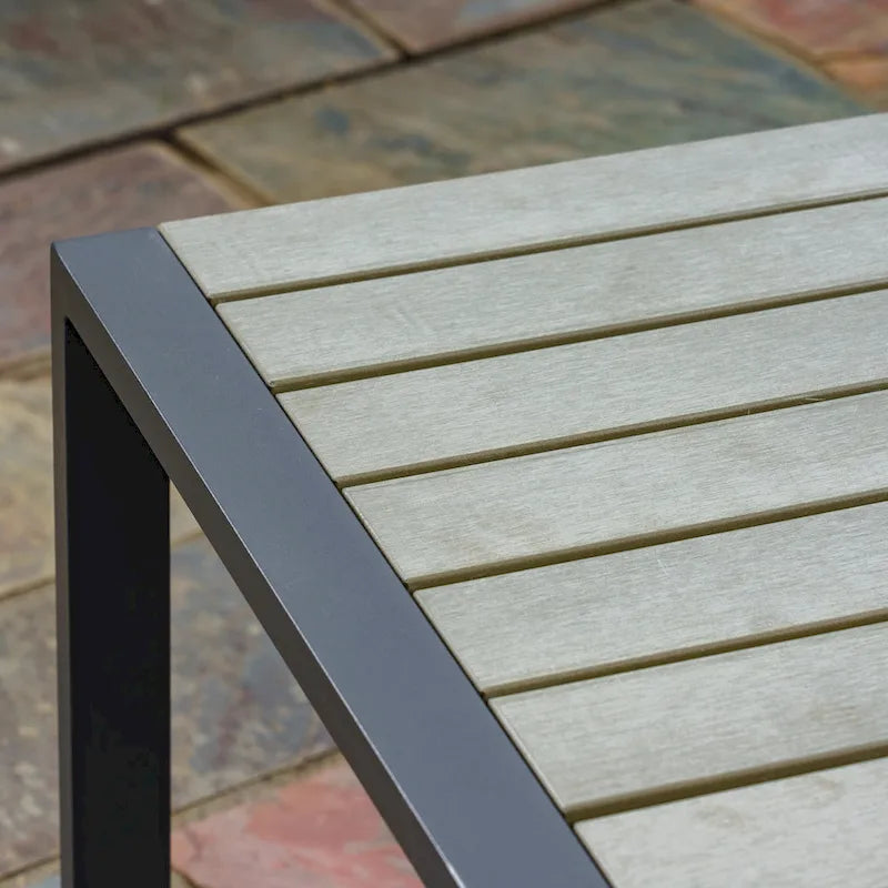 Table d'appoint extérieure en aluminium Lakeview - 17,75 x 17,75 x 17,75