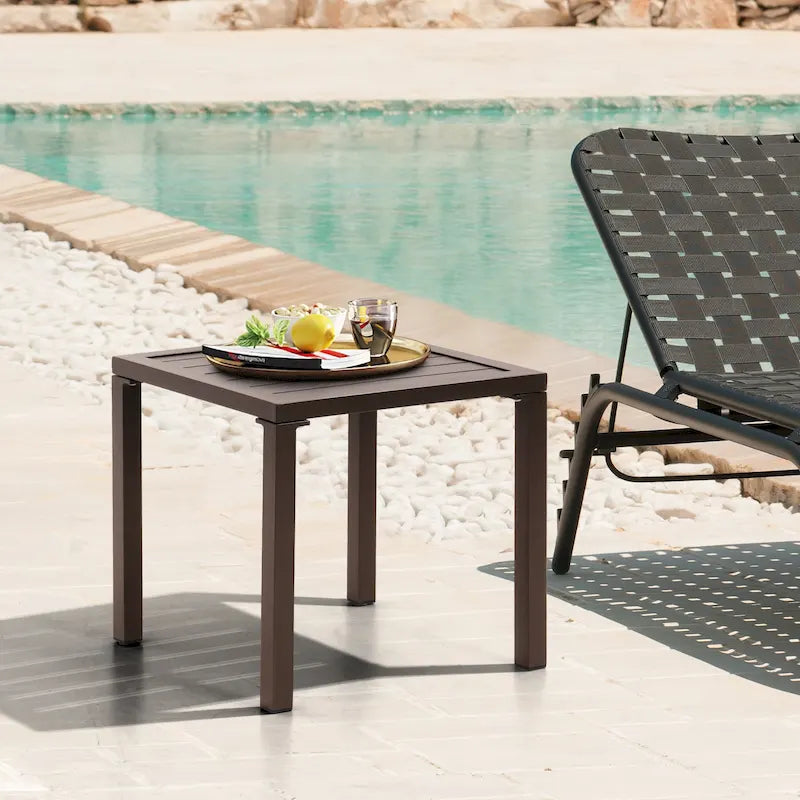 Table d'appoint d'extérieur carrée Pellebant en aluminium - 15,67 L x 15,67 l x 15,83 H