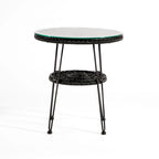 Table basse d'extérieur ronde Dana Boho de 19 po en osier avec plateau en verre trempé et pieds en métal par M&L Co.