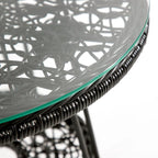 Table basse d'extérieur ronde Dana Boho de 19 po en osier avec plateau en verre trempé et pieds en métal par M&L Co.