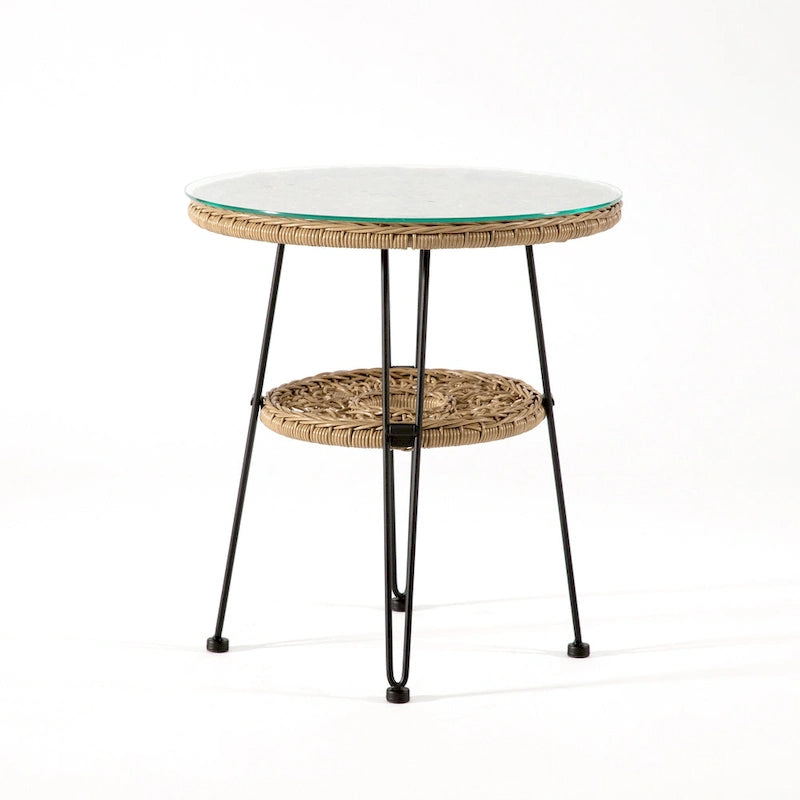 Table basse d'extérieur ronde Dana Boho de 19 po en osier avec plateau en verre trempé et pieds en métal par M&L Co.