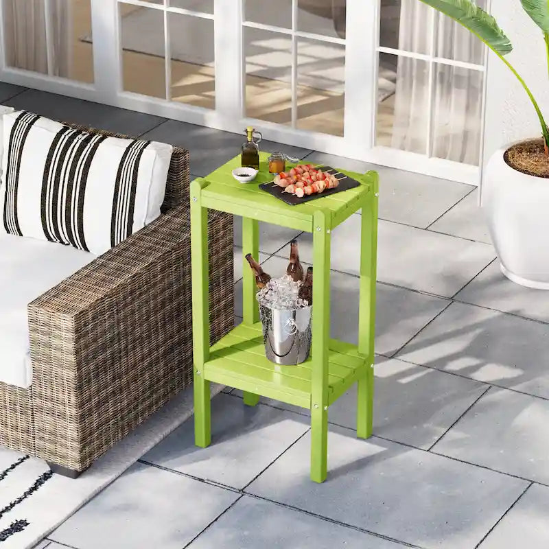 Table carrée d'extérieur Polytrends Laguna en PEHD toutes saisons à deux étagères pour patio
