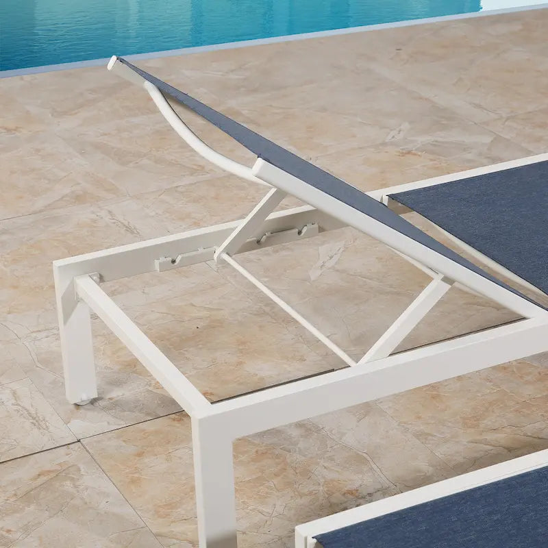 Chaise longue de jardin en aluminium inclinable et réglable avec roulettes