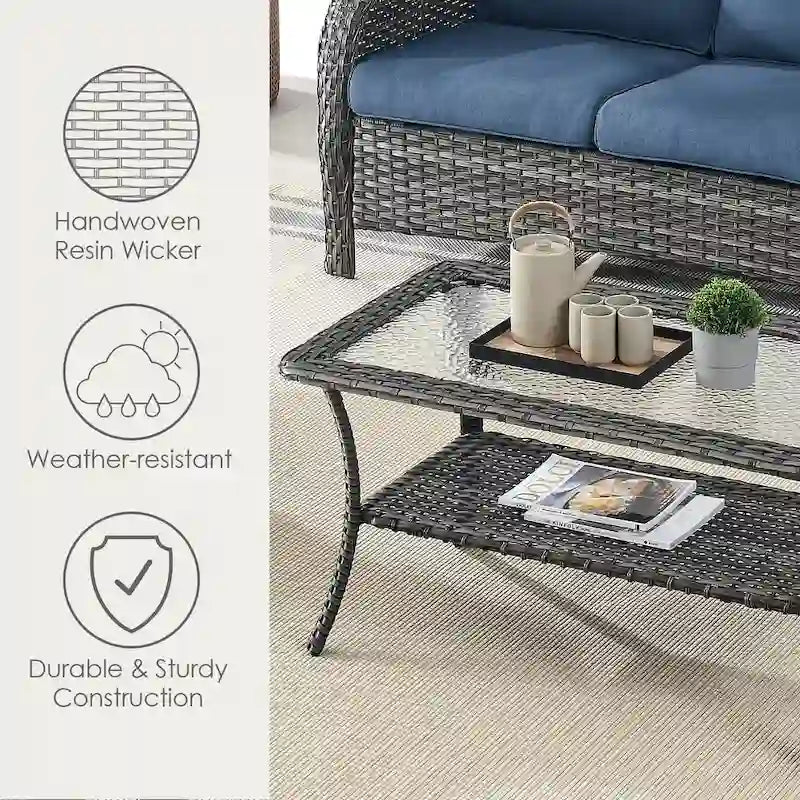 Table basse d'extérieur en osier avec plateau en verre