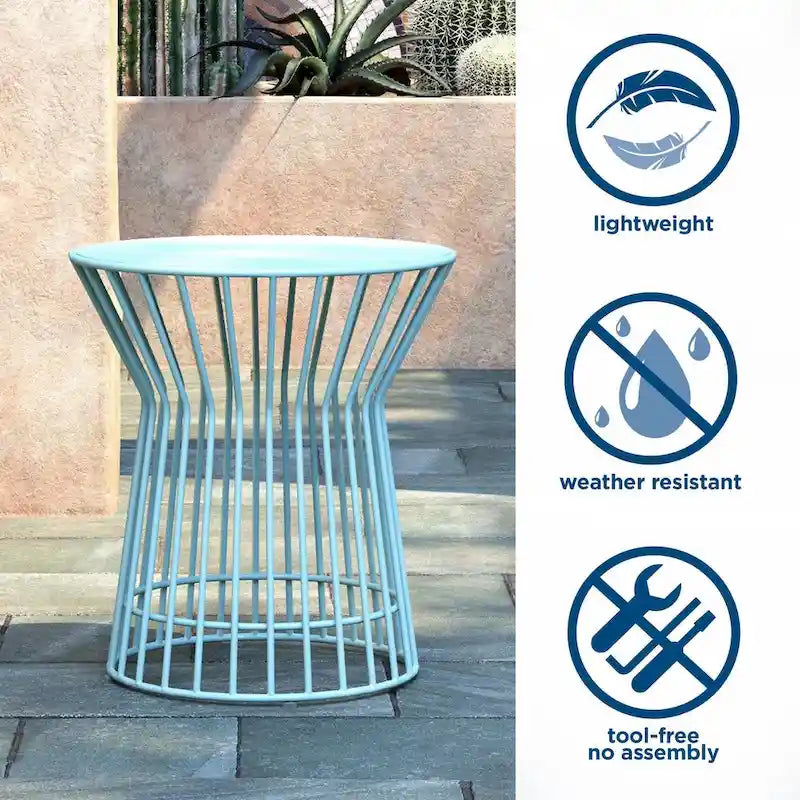 Table d'appoint Roberta de la collection Novogratz Poolside Gossip, utilisable en intérieur comme en extérieur