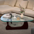 Table basse moderne triangulaire en verre Noguchi avec base en bois de cerisier