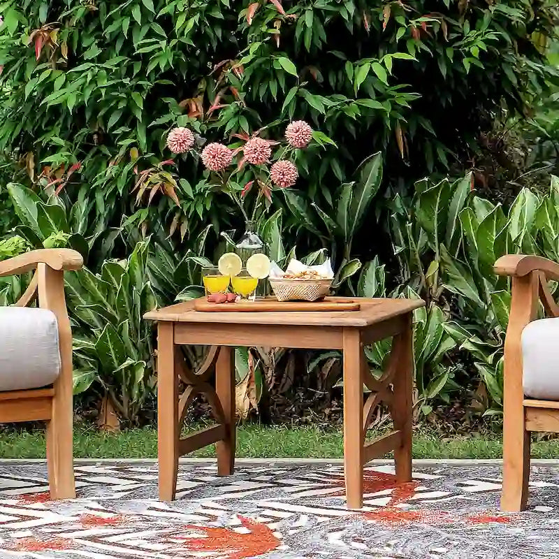 Table d'appoint d'extérieur en teck Lowell de Cambridge Casual