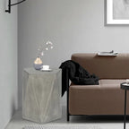 Table d'appoint hexagonale Adeco moderne en béton pour l'intérieur et l'extérieur
