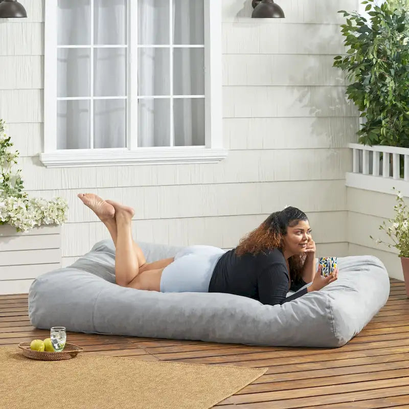 Coussin de sol Carol Outdoor 183x91 cm par Christopher Knight Home