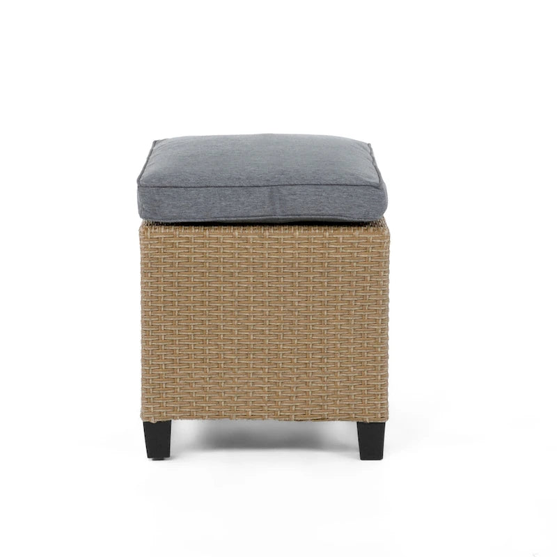 Banc de canapé d'extérieur rembourré en osier contemporain Decker par M&L Co.