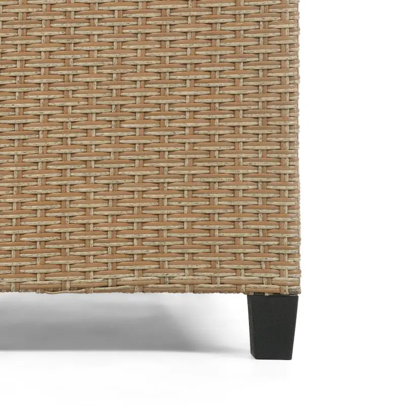 Banc de canapé d'extérieur rembourré en osier contemporain Decker par M&L Co.