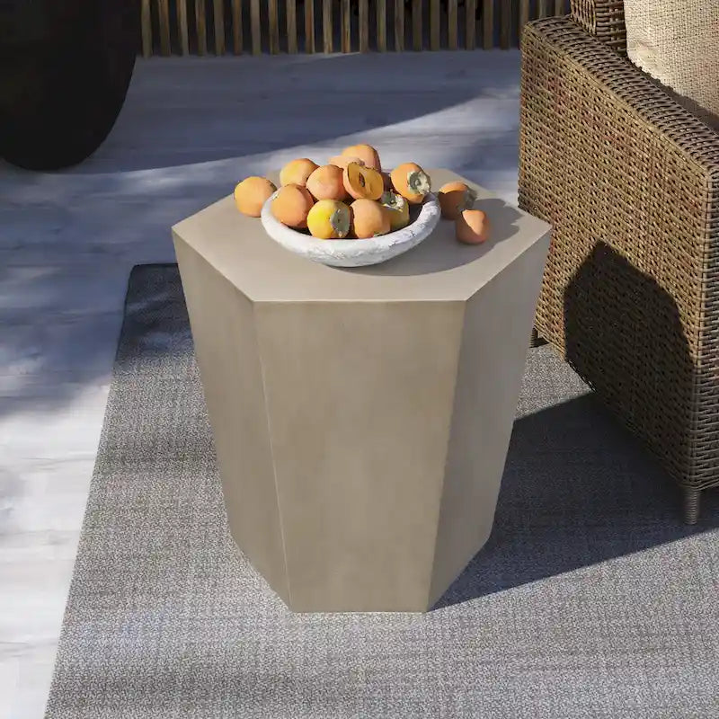 Table d'appoint ou table basse d'extérieur UPHA en béton de 24 pouces