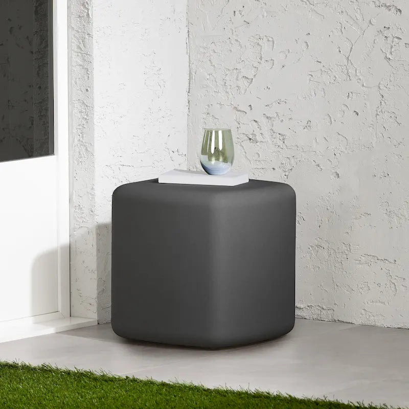 South Shore Dalya Outdoor Side Table with Rounded Corners