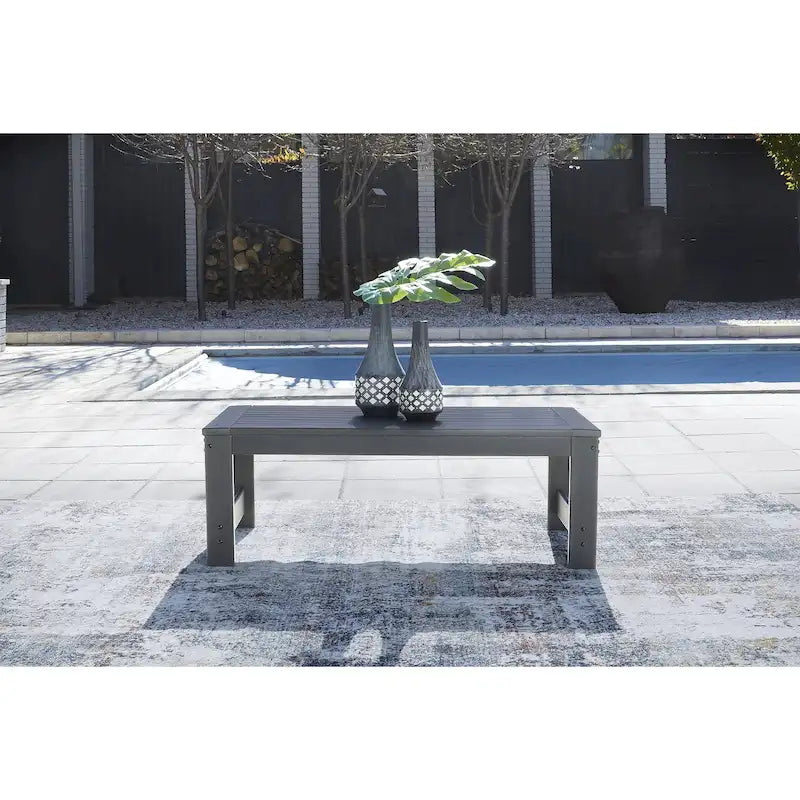 Signature Design by Ashley Amora Table basse d'extérieur tout temps en poly - 48 L x 23,5 P x 16,7 H