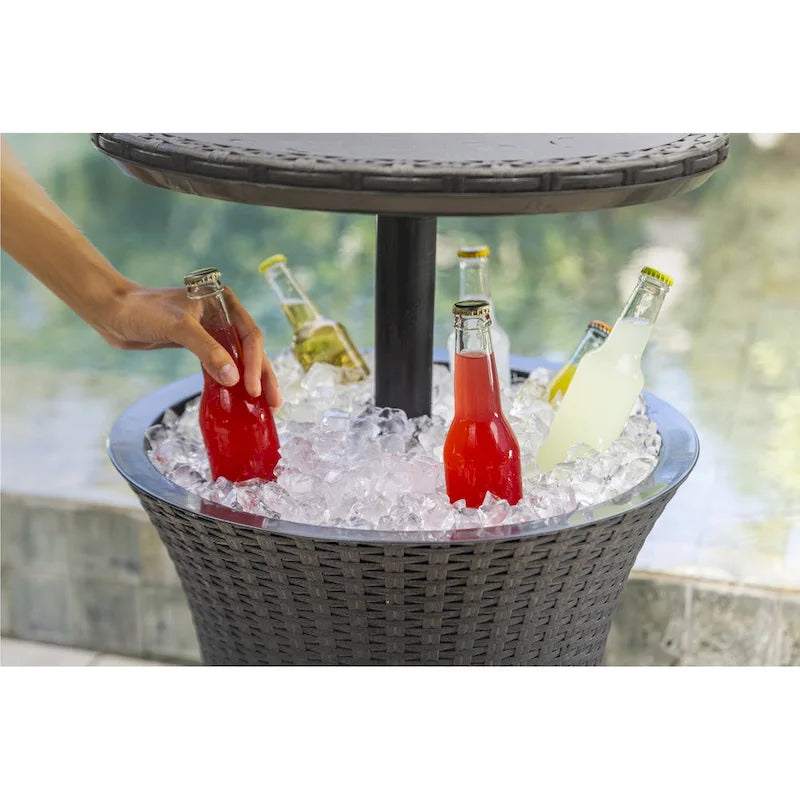 Table d'appoint d'extérieur Keter Pacific Cool Bar avec glacière de 28,4 litres pour patio, pelouse et jardin, gris foncé